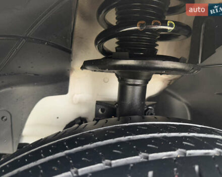 Белый Фольксваген Крафтер, объемом двигателя 2 л и пробегом 239 тыс. км за 27999 $, фото 146 на Automoto.ua