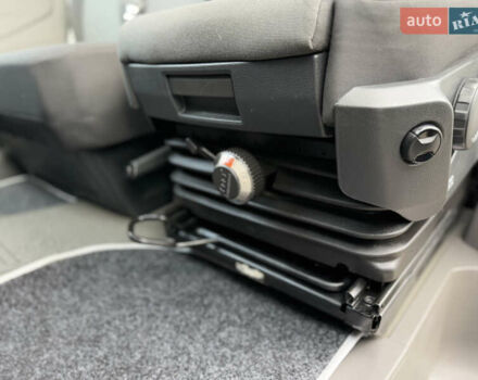 Белый Фольксваген Крафтер, объемом двигателя 2 л и пробегом 239 тыс. км за 27999 $, фото 77 на Automoto.ua