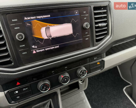 Белый Фольксваген Крафтер, объемом двигателя 2 л и пробегом 239 тыс. км за 27999 $, фото 113 на Automoto.ua