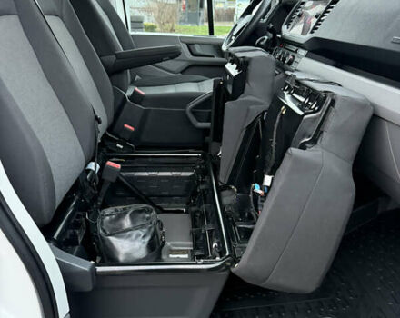 Белый Фольксваген Крафтер, объемом двигателя 2 л и пробегом 282 тыс. км за 26799 $, фото 96 на Automoto.ua