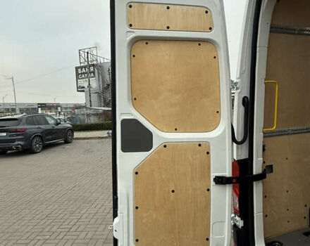 Белый Фольксваген Крафтер, объемом двигателя 2 л и пробегом 282 тыс. км за 26799 $, фото 110 на Automoto.ua