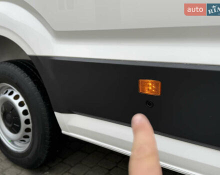 Белый Фольксваген Крафтер, объемом двигателя 2 л и пробегом 239 тыс. км за 27999 $, фото 129 на Automoto.ua