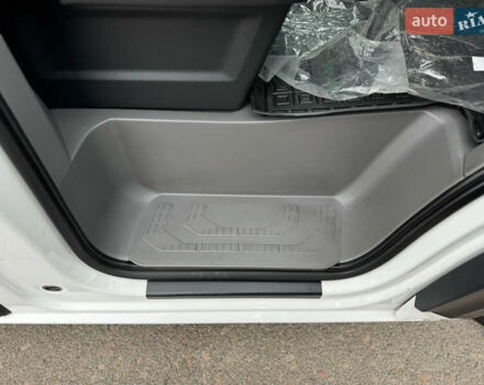 Белый Фольксваген Крафтер, объемом двигателя 1.97 л и пробегом 180 тыс. км за 26500 $, фото 48 на Automoto.ua