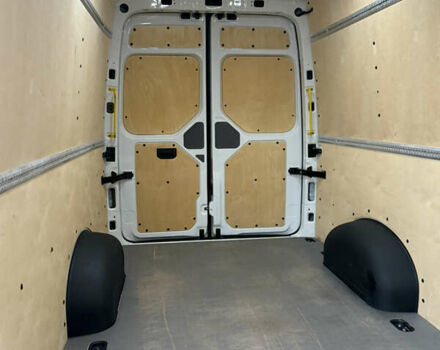 Белый Фольксваген Крафтер, объемом двигателя 2 л и пробегом 282 тыс. км за 26799 $, фото 116 на Automoto.ua