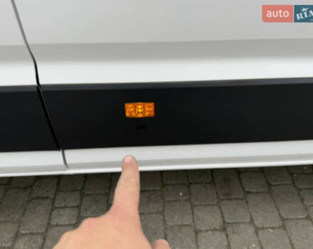 Белый Фольксваген Крафтер, объемом двигателя 2 л и пробегом 239 тыс. км за 27999 $, фото 128 на Automoto.ua