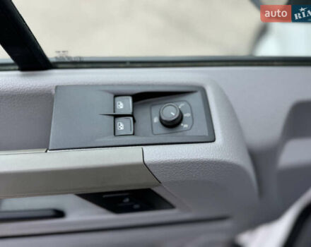 Белый Фольксваген Крафтер, объемом двигателя 1.97 л и пробегом 180 тыс. км за 26500 $, фото 68 на Automoto.ua