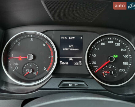 Белый Фольксваген Крафтер, объемом двигателя 2 л и пробегом 282 тыс. км за 26799 $, фото 73 на Automoto.ua