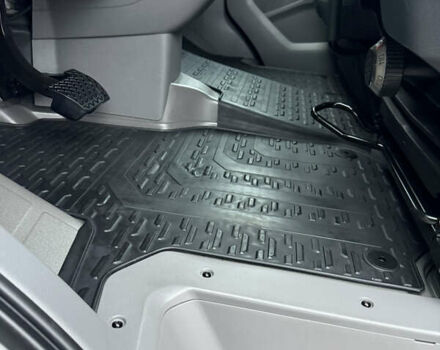 Белый Фольксваген Крафтер, объемом двигателя 2 л и пробегом 282 тыс. км за 26799 $, фото 59 на Automoto.ua