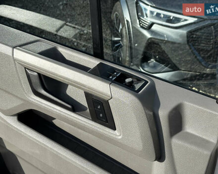 Білий Фольксваген Крафтєр, об'ємом двигуна 0 л та пробігом 50 тис. км за 18000 $, фото 25 на Automoto.ua