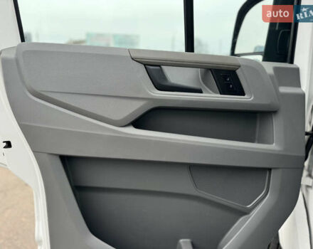 Белый Фольксваген Крафтер, объемом двигателя 1.97 л и пробегом 180 тыс. км за 26500 $, фото 66 на Automoto.ua