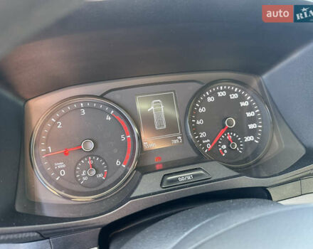 Белый Фольксваген Крафтер, объемом двигателя 1.97 л и пробегом 56 тыс. км за 40000 $, фото 9 на Automoto.ua