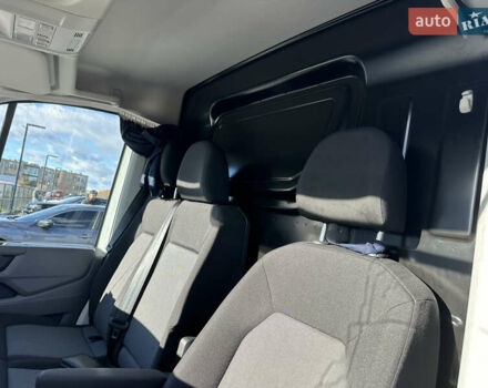 Белый Фольксваген Крафтер, объемом двигателя 1.97 л и пробегом 56 тыс. км за 40000 $, фото 10 на Automoto.ua