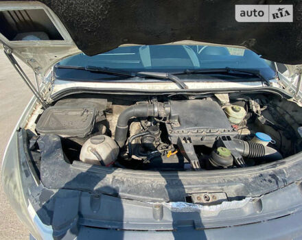 Белый Фольксваген Крафтер, объемом двигателя 2.5 л и пробегом 593 тыс. км за 10100 $, фото 5 на Automoto.ua