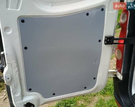 Белый Фольксваген Крафтер, объемом двигателя 2.5 л и пробегом 600 тыс. км за 7500 $, фото 41 на Automoto.ua