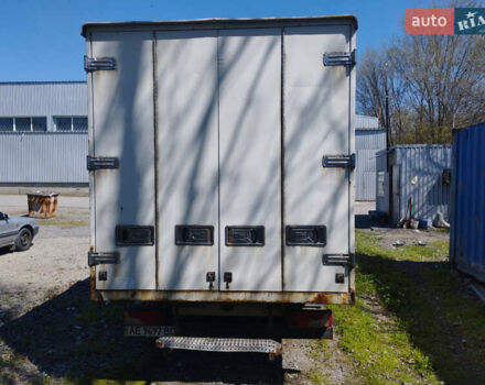 Белый Фольксваген Крафтер, объемом двигателя 2.46 л и пробегом 448 тыс. км за 11000 $, фото 3 на Automoto.ua