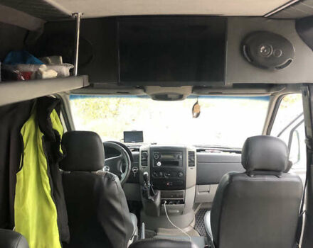 Белый Фольксваген Крафтер, объемом двигателя 2.46 л и пробегом 900 тыс. км за 9000 $, фото 7 на Automoto.ua