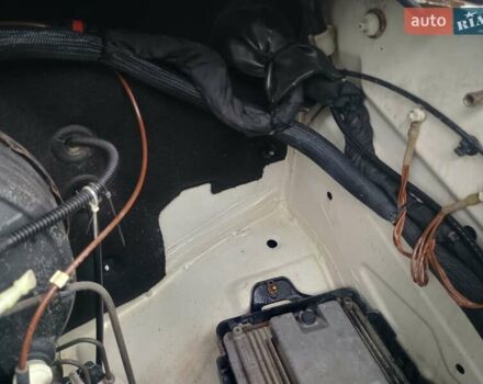 Белый Фольксваген Крафтер, объемом двигателя 2.5 л и пробегом 600 тыс. км за 7500 $, фото 50 на Automoto.ua