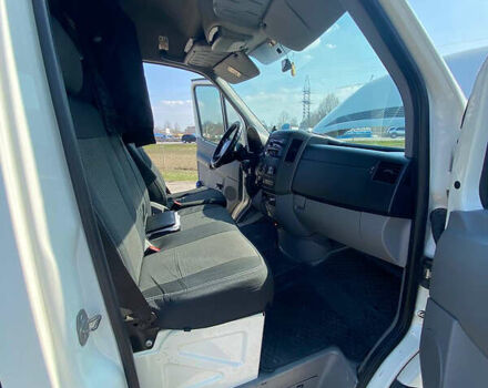 Белый Фольксваген Крафтер, объемом двигателя 2.5 л и пробегом 593 тыс. км за 10100 $, фото 7 на Automoto.ua