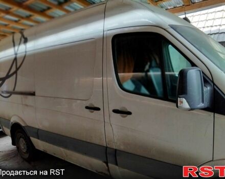 Белый Фольксваген Крафтер, объемом двигателя 2.5 л и пробегом 380 тыс. км за 9000 $, фото 2 на Automoto.ua