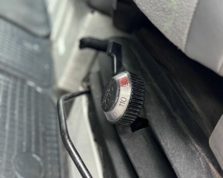 Белый Фольксваген Крафтер, объемом двигателя 2.5 л и пробегом 400 тыс. км за 5000 $, фото 13 на Automoto.ua