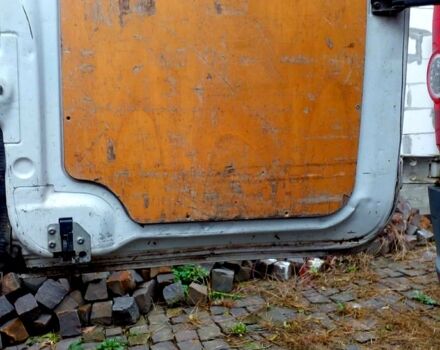 Білий Фольксваген Крафтєр, об'ємом двигуна 2 л та пробігом 400 тис. км за 11000 $, фото 11 на Automoto.ua