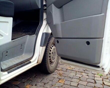 Білий Фольксваген Крафтєр, об'ємом двигуна 2 л та пробігом 400 тис. км за 11000 $, фото 8 на Automoto.ua