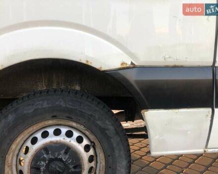 Фольксваген Крафтер 2011 в Яворове на Automoto.ua Белый Фольксваген Крафтер, объемом двигателя 2.46 л и пробегом 339 тыс. км за 9000 $, фото 6 на Automoto.ua