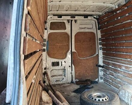 Белый Фольксваген Крафтер, объемом двигателя 1.97 л и пробегом 400 тыс. км за 3500 $, фото 26 на Automoto.ua