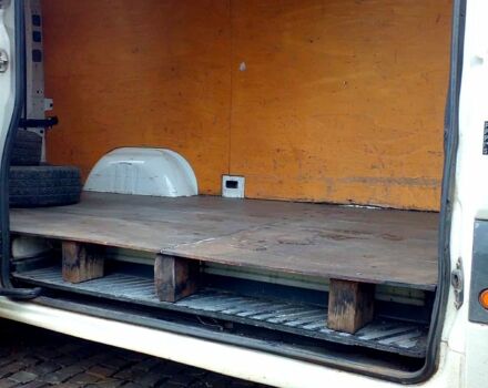 Білий Фольксваген Крафтєр, об'ємом двигуна 2 л та пробігом 400 тис. км за 11000 $, фото 13 на Automoto.ua