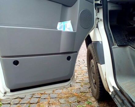 Білий Фольксваген Крафтєр, об'ємом двигуна 2 л та пробігом 400 тис. км за 11000 $, фото 6 на Automoto.ua