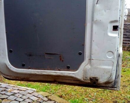 Білий Фольксваген Крафтєр, об'ємом двигуна 2 л та пробігом 400 тис. км за 11000 $, фото 10 на Automoto.ua