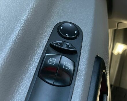 Белый Фольксваген Крафтер, объемом двигателя 2 л и пробегом 300 тыс. км за 12500 $, фото 8 на Automoto.ua