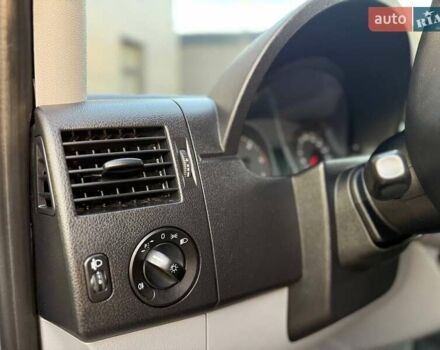 Білий Фольксваген Крафтєр, об'ємом двигуна 1.97 л та пробігом 356 тис. км за 12000 $, фото 8 на Automoto.ua