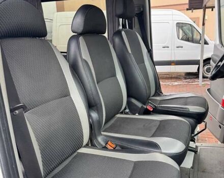 Белый Фольксваген Крафтер, объемом двигателя 1.97 л и пробегом 370 тыс. км за 16600 $, фото 10 на Automoto.ua