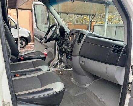 Белый Фольксваген Крафтер, объемом двигателя 1.97 л и пробегом 370 тыс. км за 16600 $, фото 9 на Automoto.ua