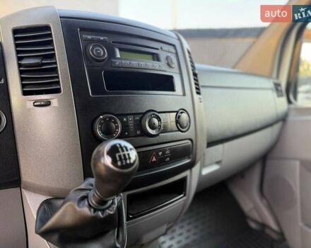 Білий Фольксваген Крафтєр, об'ємом двигуна 1.97 л та пробігом 356 тис. км за 12000 $, фото 7 на Automoto.ua