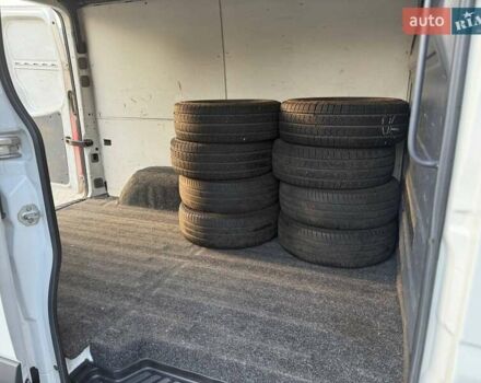 Білий Фольксваген Крафтєр, об'ємом двигуна 1.97 л та пробігом 356 тис. км за 12000 $, фото 9 на Automoto.ua