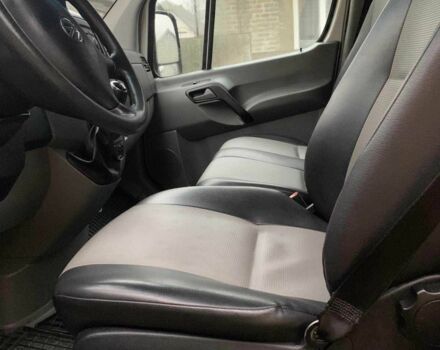 Белый Фольксваген Крафтер, объемом двигателя 1.97 л и пробегом 370 тыс. км за 14000 $, фото 5 на Automoto.ua