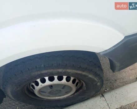 Белый Фольксваген Крафтер, объемом двигателя 2 л и пробегом 290 тыс. км за 13900 $, фото 1 на Automoto.ua