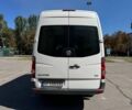 Белый Фольксваген Крафтер, объемом двигателя 1.97 л и пробегом 304 тыс. км за 18000 $, фото 6 на Automoto.ua
