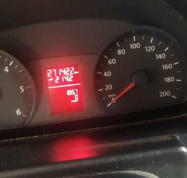 Білий Фольксваген Крафтєр, об'ємом двигуна 2 л та пробігом 272 тис. км за 15200 $, фото 3 на Automoto.ua