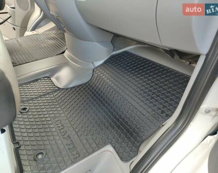 Белый Фольксваген Крафтер, объемом двигателя 2 л и пробегом 205 тыс. км за 20800 $, фото 27 на Automoto.ua