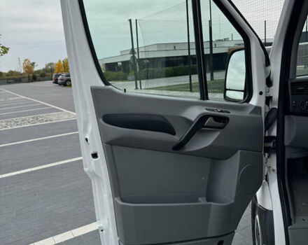 Фольксваген Крафтер 2015 в Мукачеве на Automoto.ua Белый Фольксваген Крафтер, объемом двигателя 2 л и пробегом 309 тыс. км за 14800 $, фото 26 на Automoto.ua