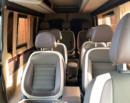 Белый Фольксваген Крафтер, объемом двигателя 2 л и пробегом 250 тыс. км за 19500 $, фото 2 на Automoto.ua