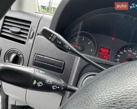 Фольксваген Крафтер 2015 в Мукачеве на Automoto.ua Белый Фольксваген Крафтер, объемом двигателя 2 л и пробегом 309 тыс. км за 14800 $, фото 48 на Automoto.ua