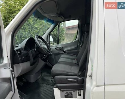 Білий Фольксваген Крафтєр, об'ємом двигуна 1.97 л та пробігом 425 тис. км за 15000 $, фото 13 на Automoto.ua