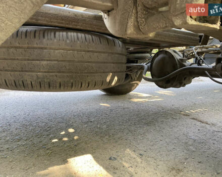 Белый Фольксваген Крафтер, объемом двигателя 1.97 л и пробегом 360 тыс. км за 20000 $, фото 11 на Automoto.ua