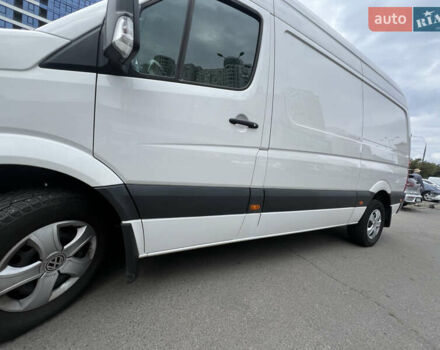 Белый Фольксваген Крафтер, объемом двигателя 1.97 л и пробегом 257 тыс. км за 17000 $, фото 4 на Automoto.ua