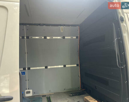 Белый Фольксваген Крафтер, объемом двигателя 1.97 л и пробегом 257 тыс. км за 17000 $, фото 16 на Automoto.ua