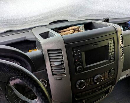 Белый Фольксваген Крафтер, объемом двигателя 2 л и пробегом 366 тыс. км за 17100 $, фото 4 на Automoto.ua